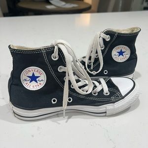 Black high top converse size 5